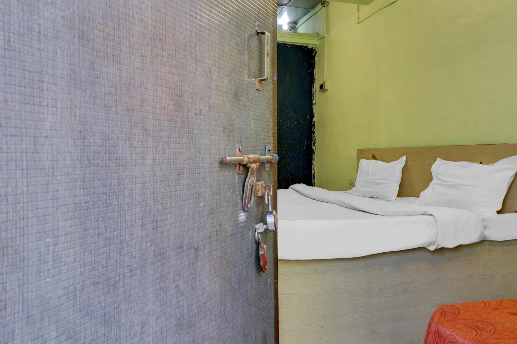 Hotel O Shree Radha Guest House Jhansi Exterior photo